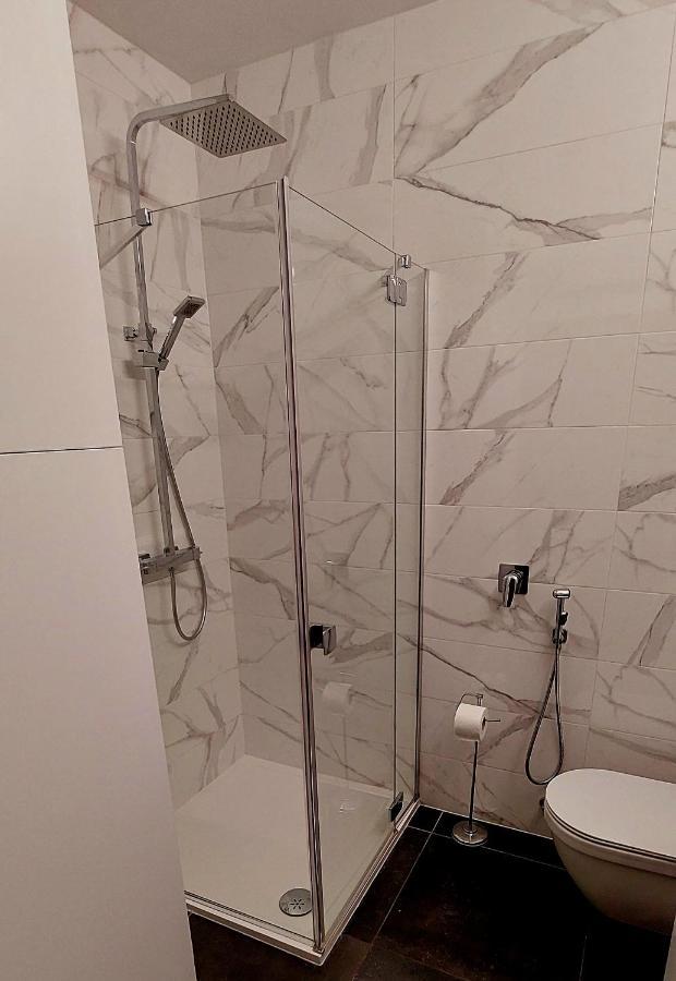 Apartaments Victoria Porec Esterno foto